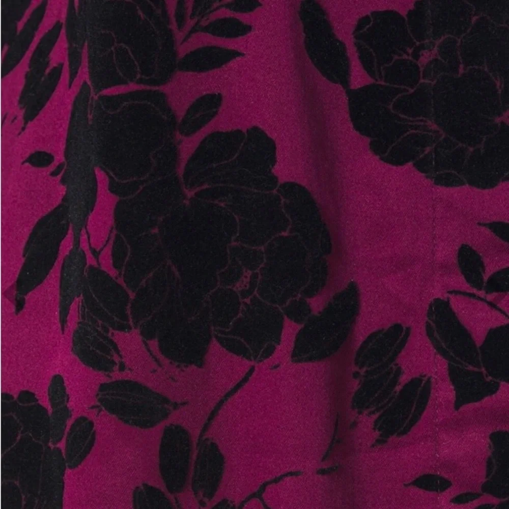 Contemporary Floral Flocked Button-Down Tunic - Size - Large - Monrovia - Picture 6 of 12